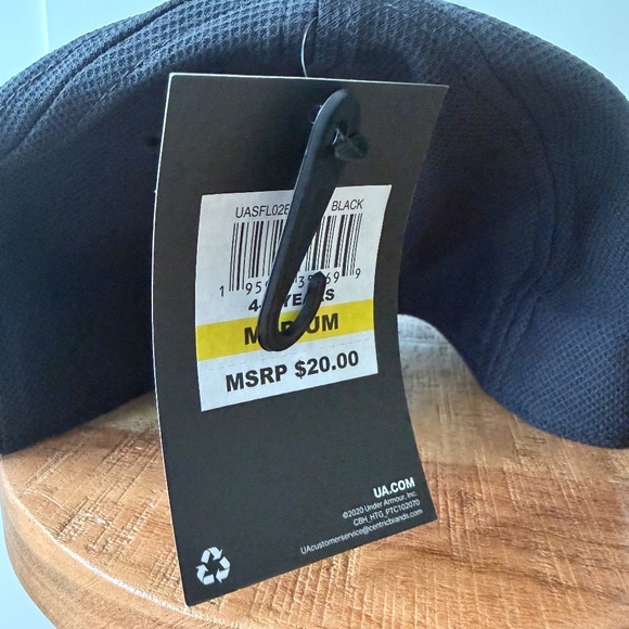 NEW BOYS UNDER ARMOUR BASEBALL HAT LOT - 6 TOTAL. - Picture 7 of 16